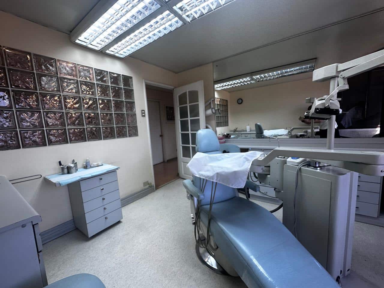 clinica-dental4 Clínica dental EN VENTA, actualmente en funcionamiento.