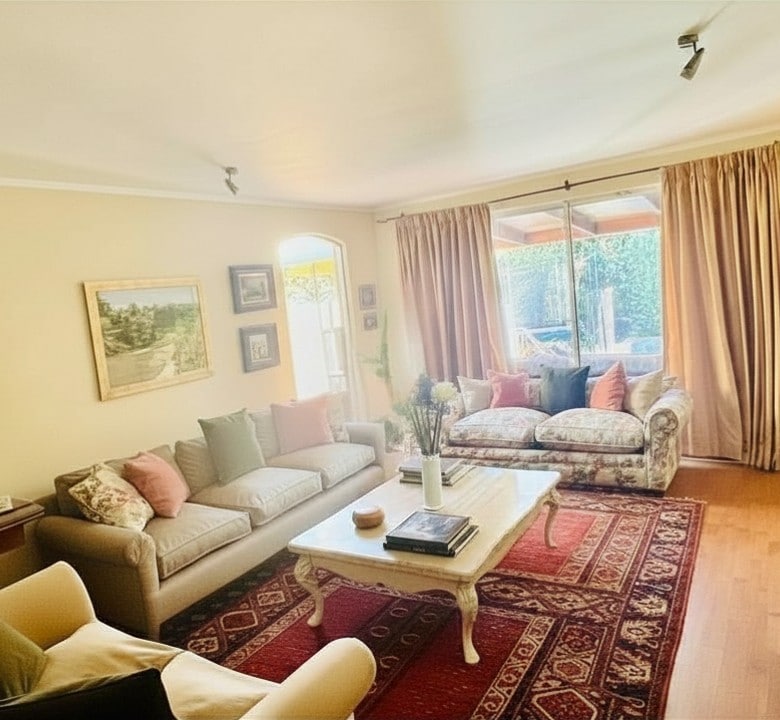 Casa  Av. San CArlos de Apoquindo con Camino las Flores, Las Condes