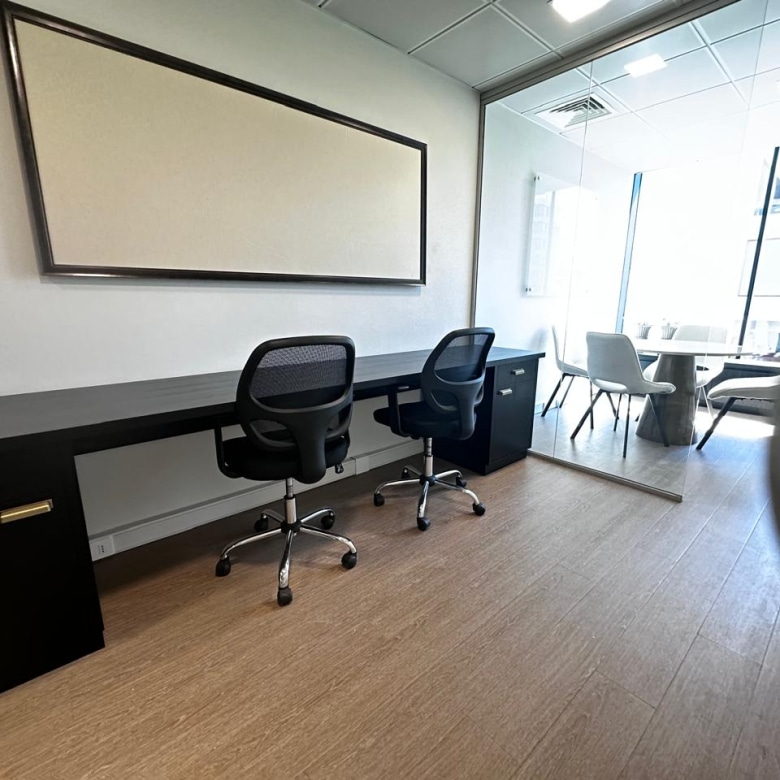 Oficina en Arriendo La Dehesa