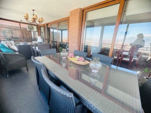 Departamento Kennedy, Las Condes