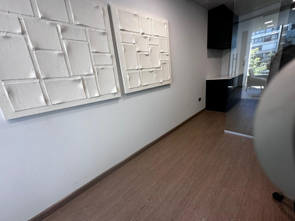 Oficina en Arriendo La Dehesa