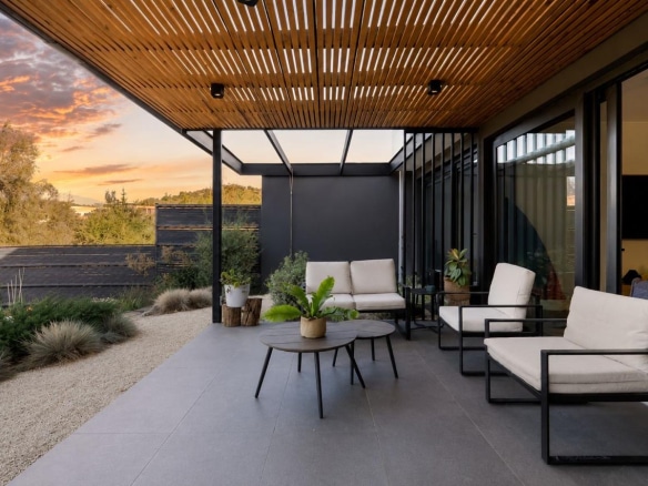 Moderna, elegante y segura: una casa excepcional para disfrutar en Lo Barnechea.