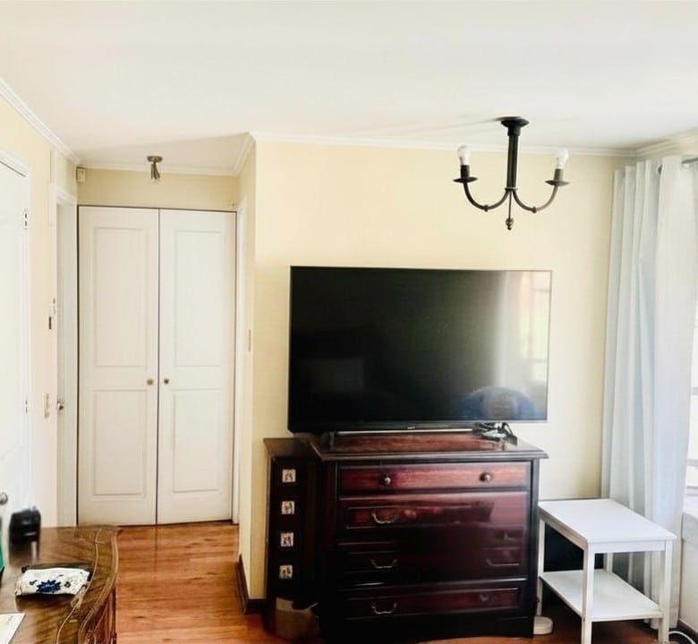 Casa  Av. San CArlos de Apoquindo con Camino las Flores, Las Condes