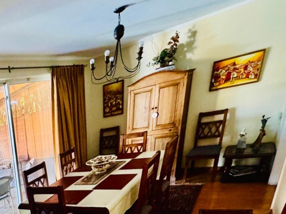 Casa  Av. San CArlos de Apoquindo con Camino las Flores, Las Condes