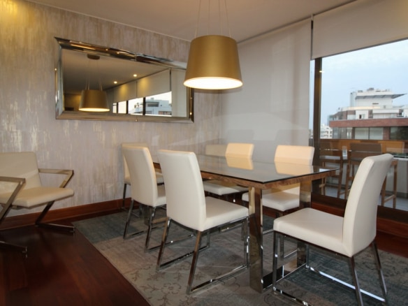 Departamento en el corazón de El Golf, Las Condes