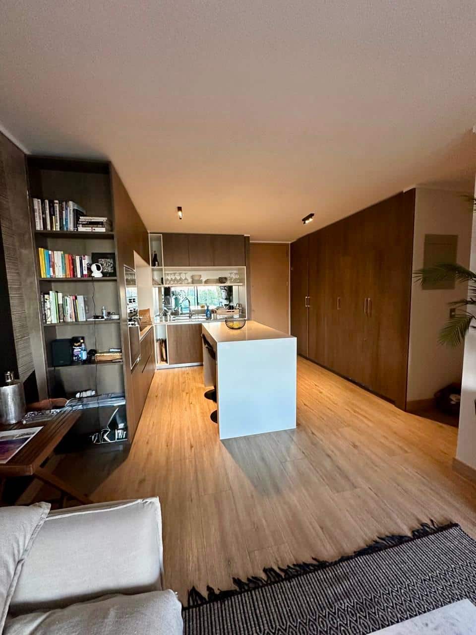 Departamento La Dehesa,. El Rodeo con Av. La Dehesa