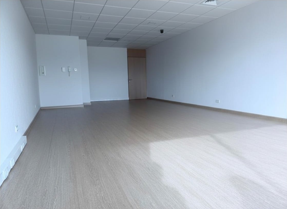 a5fab1fc-34bb-4cfc-908e-bb3fcb59aabe Oficina en Arriendo La Dehesa 50 m2