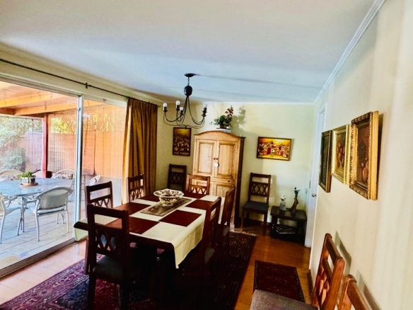 Casa  Av. San CArlos de Apoquindo con Camino las Flores, Las Condes
