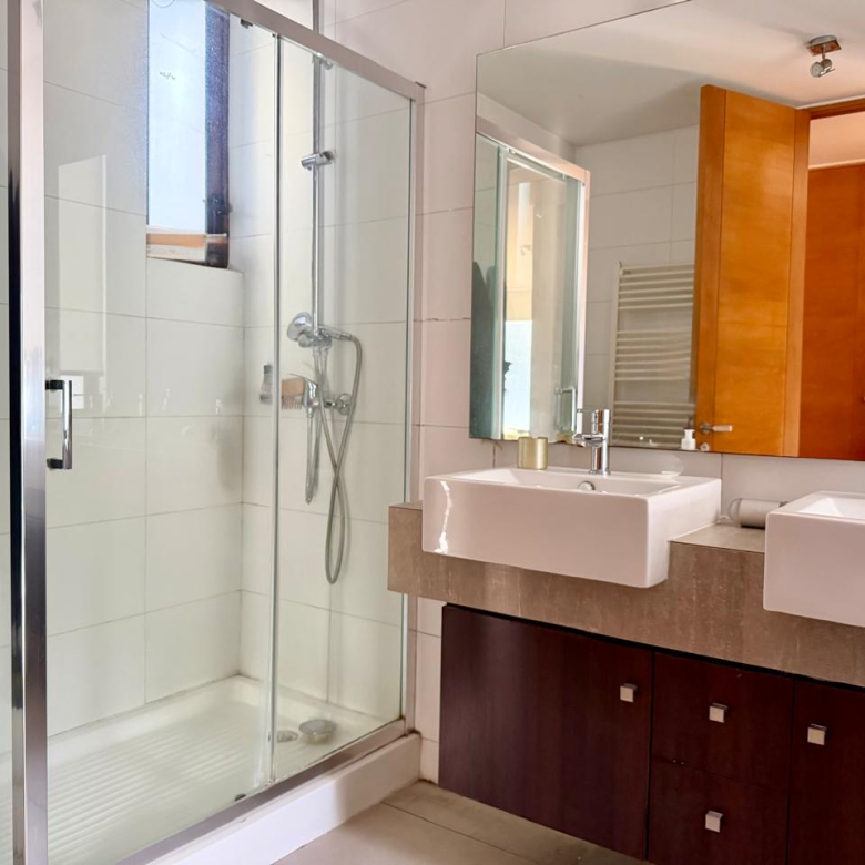 Exclusiva Casa en Condominio, El Huinganal, Lo Barnechea