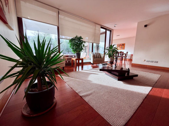 Exclusiva Casa en Condominio, El Huinganal, Lo Barnechea