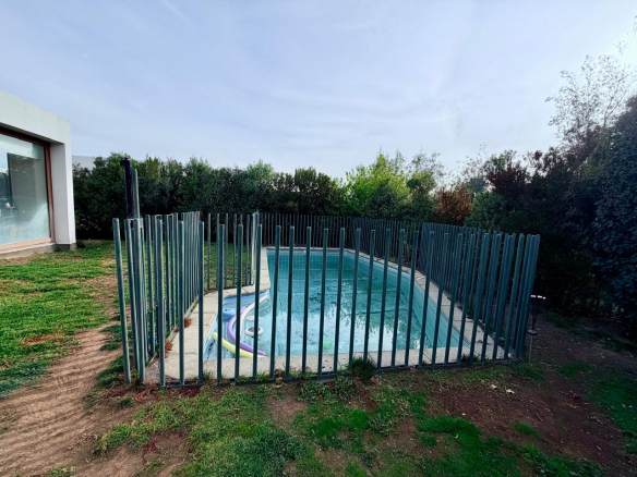 Exclusiva Casa en Condominio, El Huinganal, Lo Barnechea