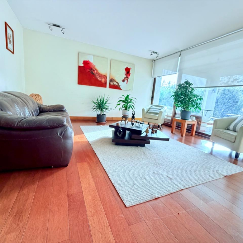 Exclusiva Casa en Condominio, El Huinganal, Lo Barnechea