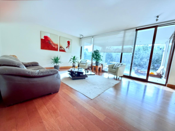 Exclusiva Casa en Condominio, El Huinganal, Lo Barnechea