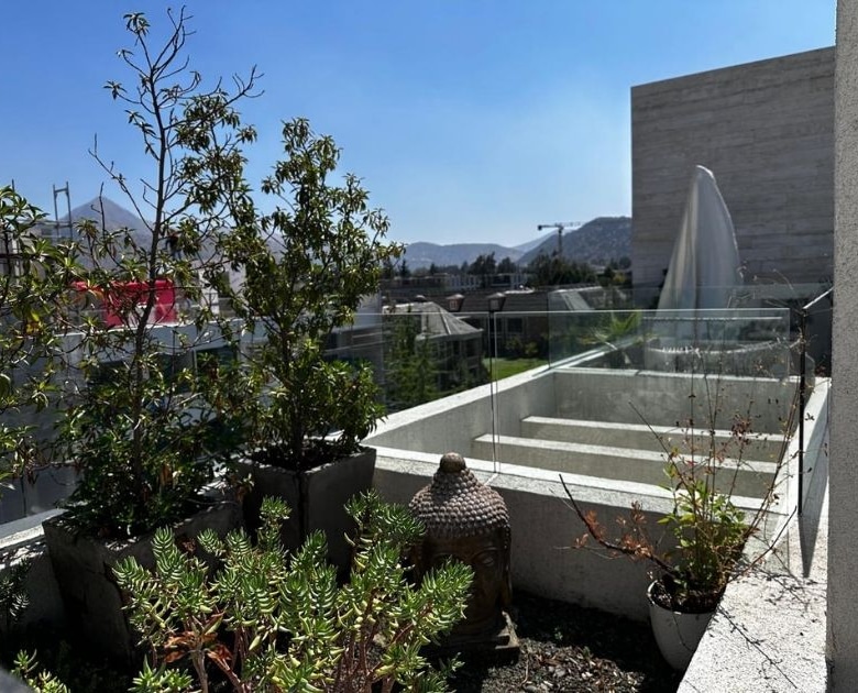 Dúplex en Av. La Dehesa, Mall Portal La Dehesa