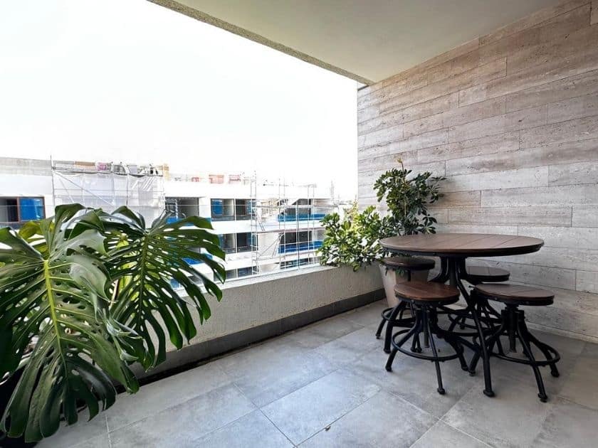 Dúplex en Av. La Dehesa, Mall Portal La Dehesa