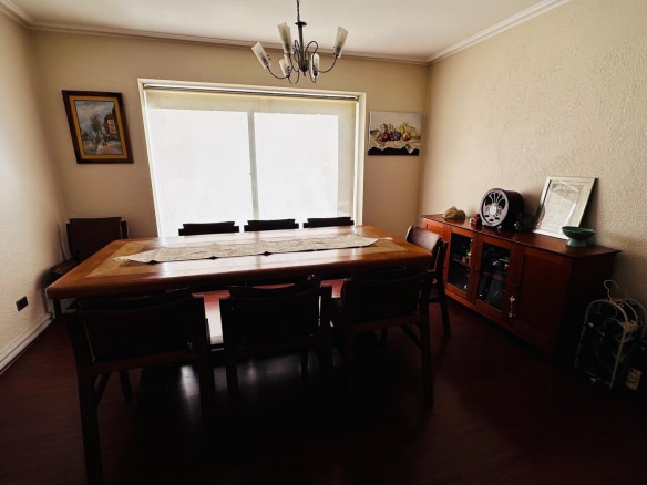 Exclusiva casa con gran jardín en Lo Barnechea