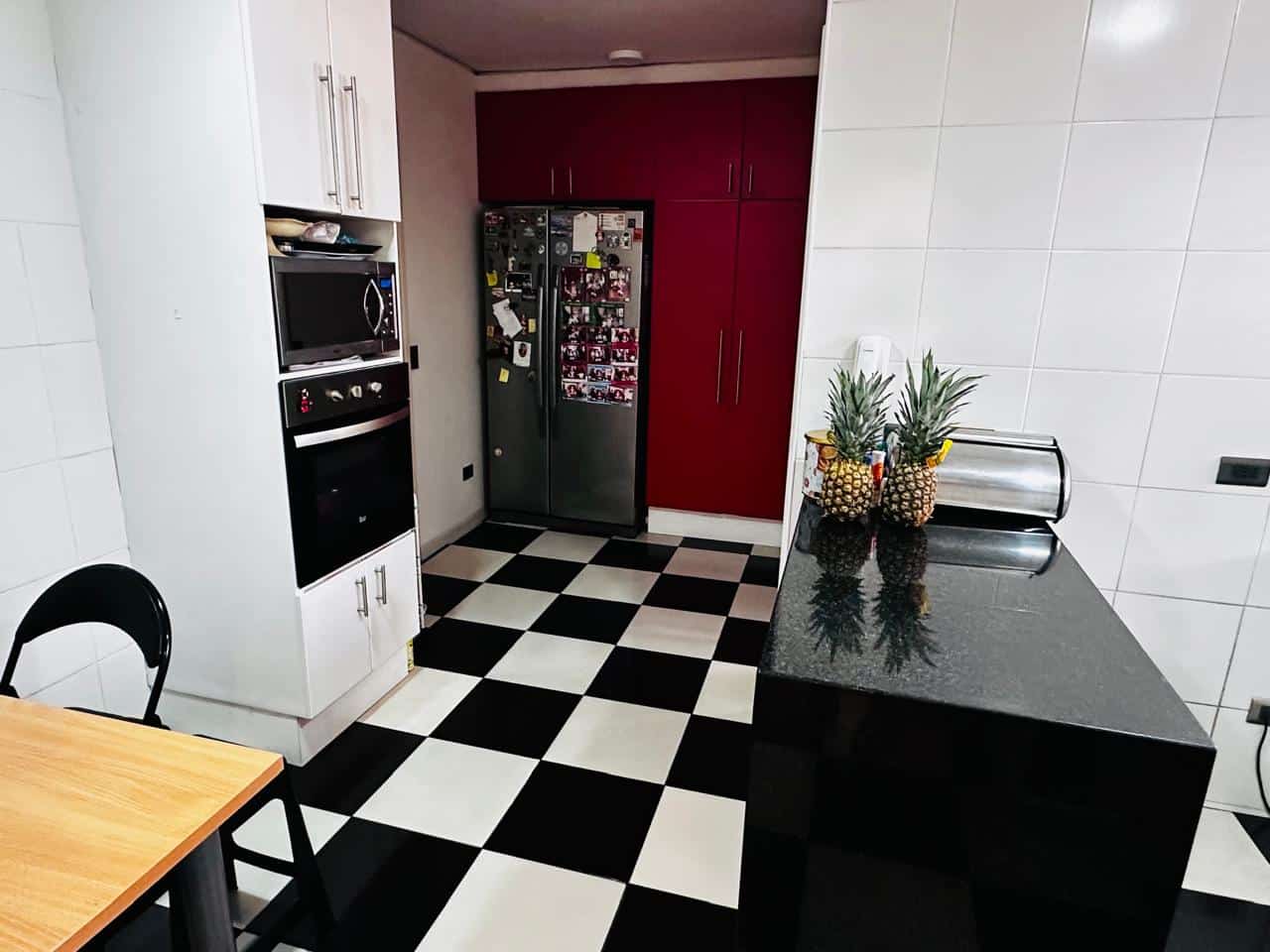 WhatsApp Image 2025-07-19 at 1.08.33 PM (15) Exclusiva casa con gran jardín en Lo Barnechea