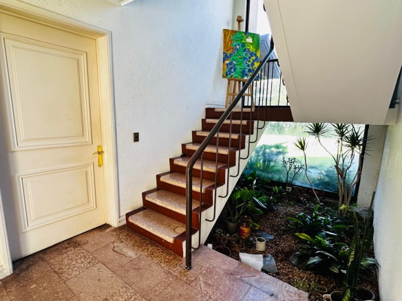 Exclusiva casa con gran jardín en Lo Barnechea