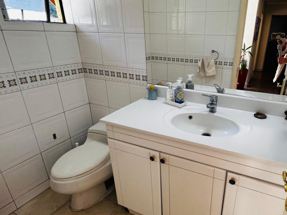 Exclusiva casa con gran jardín en Lo Barnechea