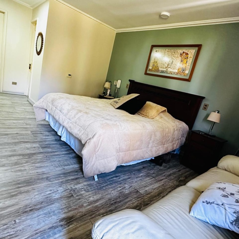 Exclusiva casa con gran jardín en Lo Barnechea