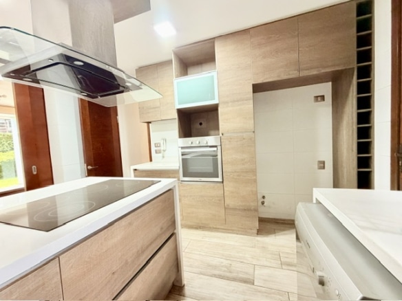 Departamento TRIPLEX con patio y gran Zócalo Social, La Dehesa