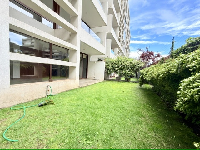 Departamento TRIPLEX con patio y gran Zócalo Social, La Dehesa